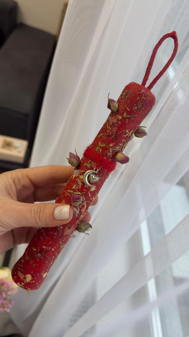 Свеча любви с розами